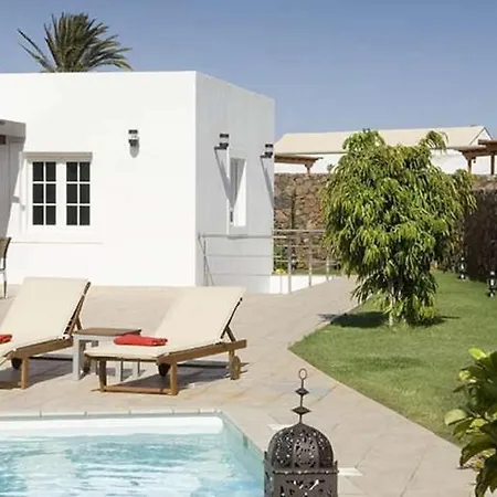 Puerto Del Carmen Sleeps 6 Pool Wifi Апартаменты